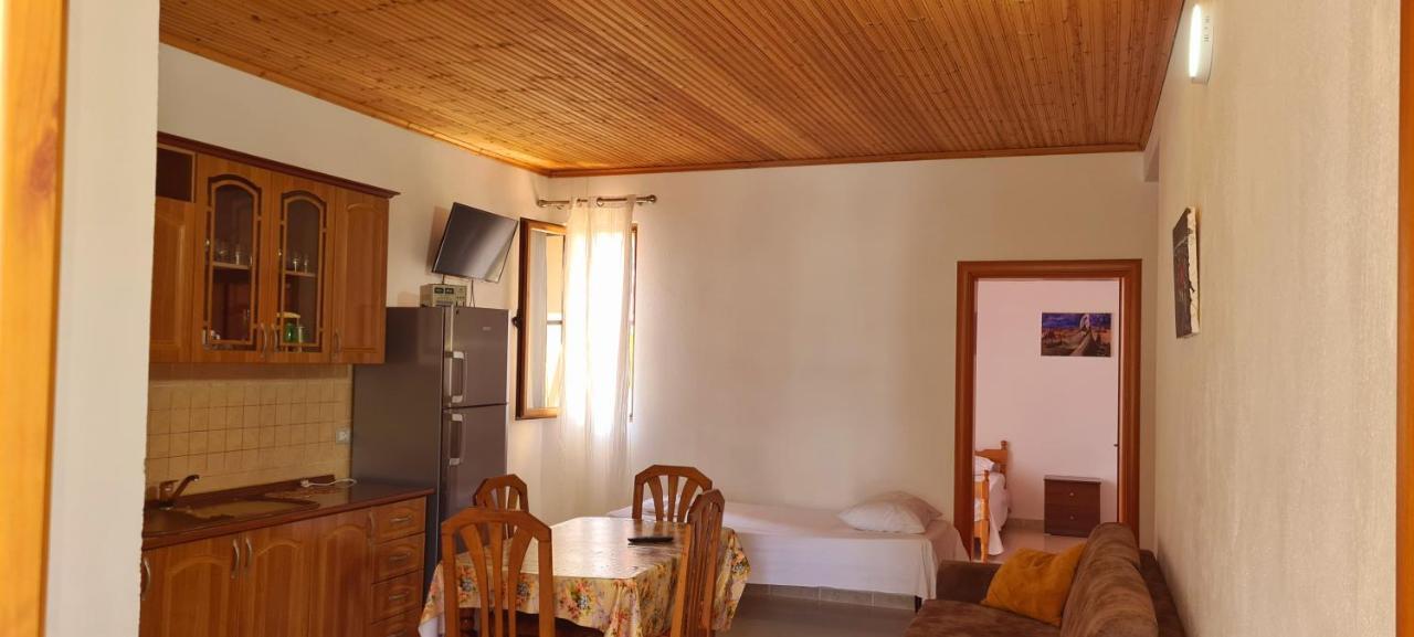 Apartment Celaj Velipoje Bagian luar foto