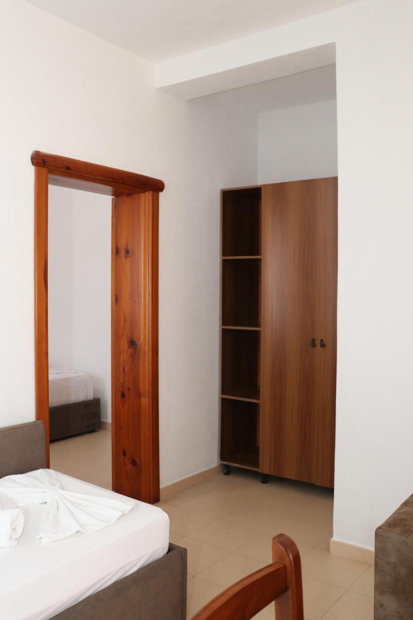 Apartment Celaj Velipoje Bagian luar foto
