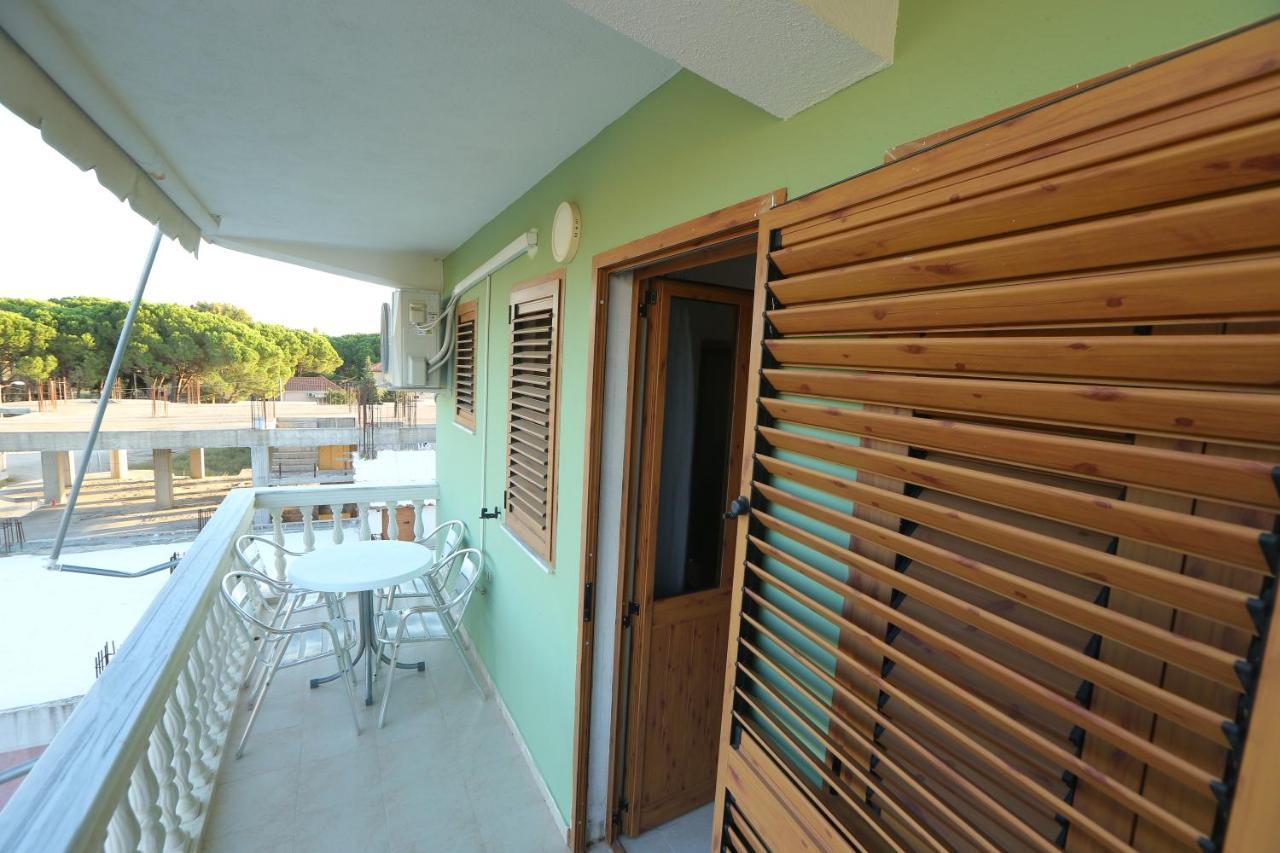 Apartment Celaj Velipoje Bagian luar foto
